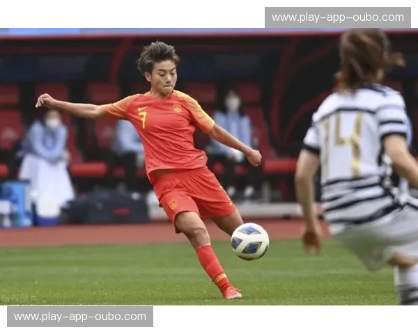 铿锵玫瑰，绽放亚洲新篇章：中国女足力克越南，荣耀之路不止步